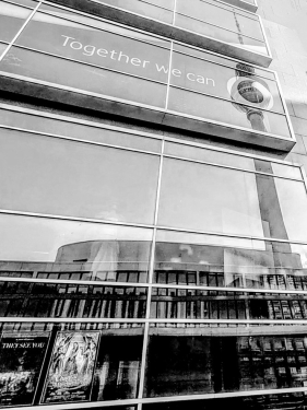 Berliner Fernsehturm, Cubix, Rathausstraße, Mitte, Berlin, Juni 2024