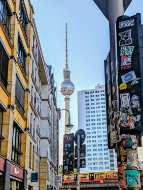 Berliner Fernsehturm, Hackescher Markt, Mitte, Berlin, Juni 2024