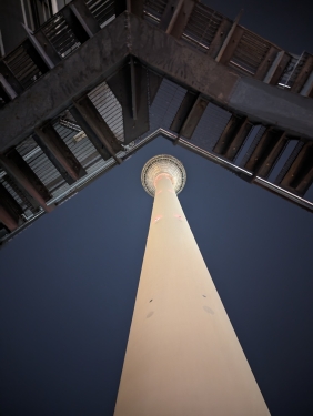 Berliner Fernsehturm, Alexanderplatz, Mitte, Berlin, Oktober 2023