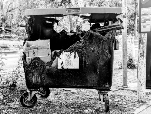 Container Mit Durchblick, Gesundbrunnen, Berlin, Mai 2024