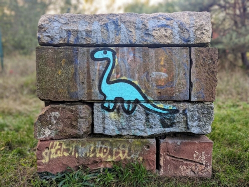 Dino, Nordbahnhofpark, Mitte, Berlin, Oktober 2023