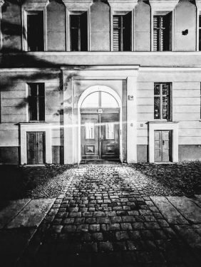 Hauseingang, Berlin, Mai 2024