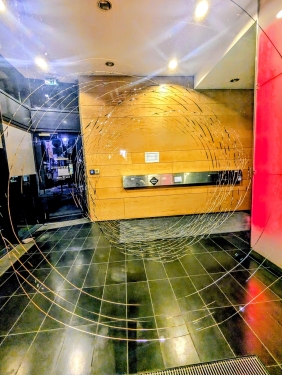 Hauseingang, Kleine Rosenthaler Straße, Mitte, Berlin, Mai 2024