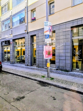 High!, Rosenthaler Straße, Mitte, Berlin, Juni 2024