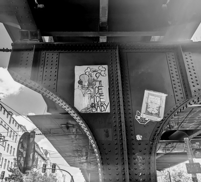 Ice Ice Baby, S H R U N K, Paste-up, Viadukt U-Bahnhof Eberswalder Straße, Prenzlauer Berg, Berlin, Mai 2024