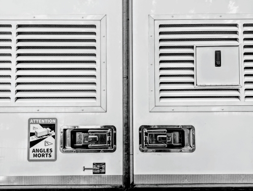 LKW-Türen, Grunewald, Charlottenburg-Wilmersdorf, Berlin, Juni 2024