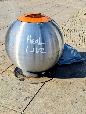Real Live, Alexanderplatz, Mitte, Berlin, Juni 2024