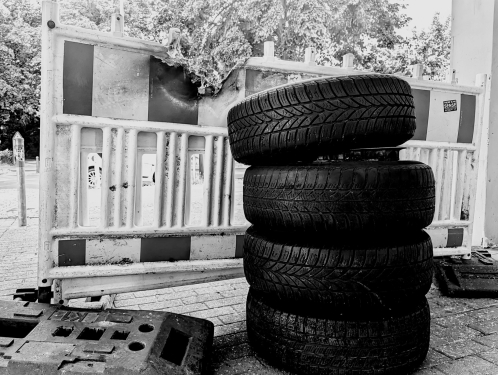 Reifenturmbau Zu Berlin, Gesundbrunnen, Berlin, Juli 2024