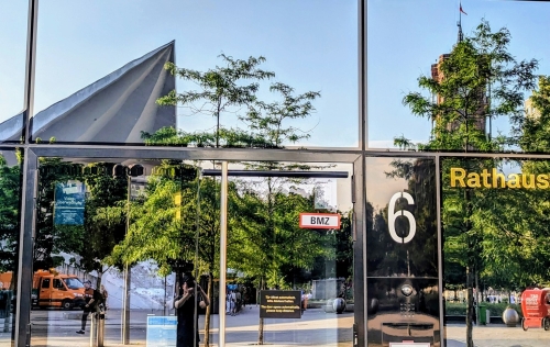 Rotes Rathaus, Rathausstraße, Mitte, Berlin, Juni 2024