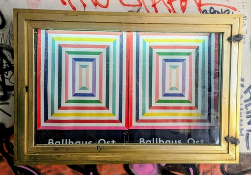 Schaukasten, Ballhaus Ost, Pappelallee, Prenzlauer Berg, Mai 2024