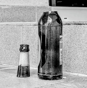 Stufenflasche, Prenzlauer Berg, Berlin, Juni 2024